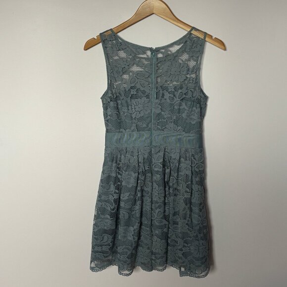 BB Dakota When the Night Comes Lace Dress in Smoke Gray - Picture 6 of 11